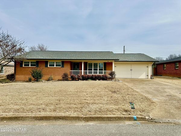 1212 Eastview Drive , Humboldt, TN 38343
