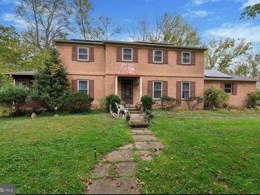 5 WESTGATE CIRCLE , MALVERN, PA 19355