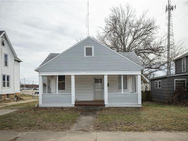 116 W Gay Street, Warrensburg, MO 64093