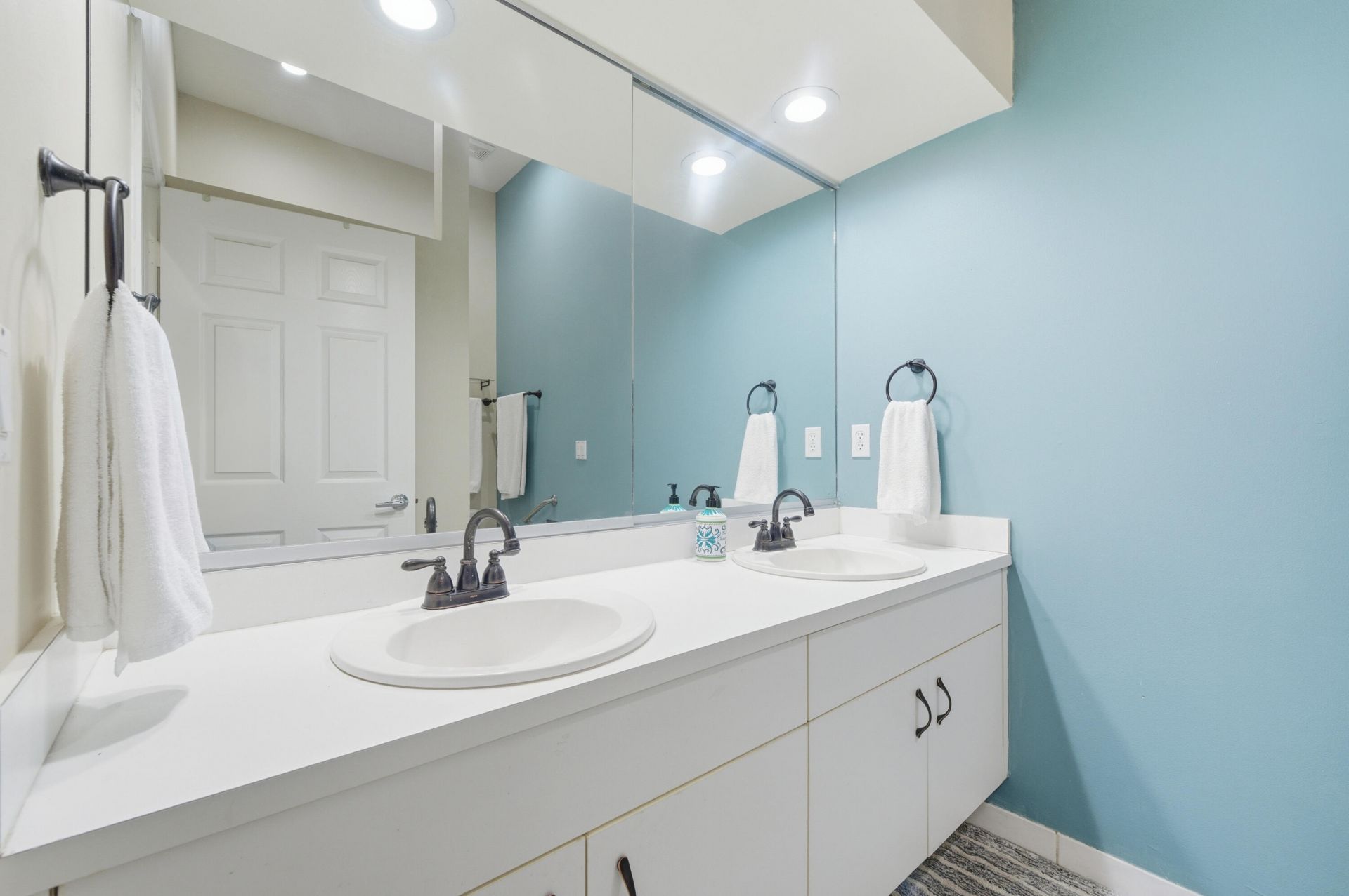 156 Sandy Lane, Royal Palm Beach, FL 33411 Photo