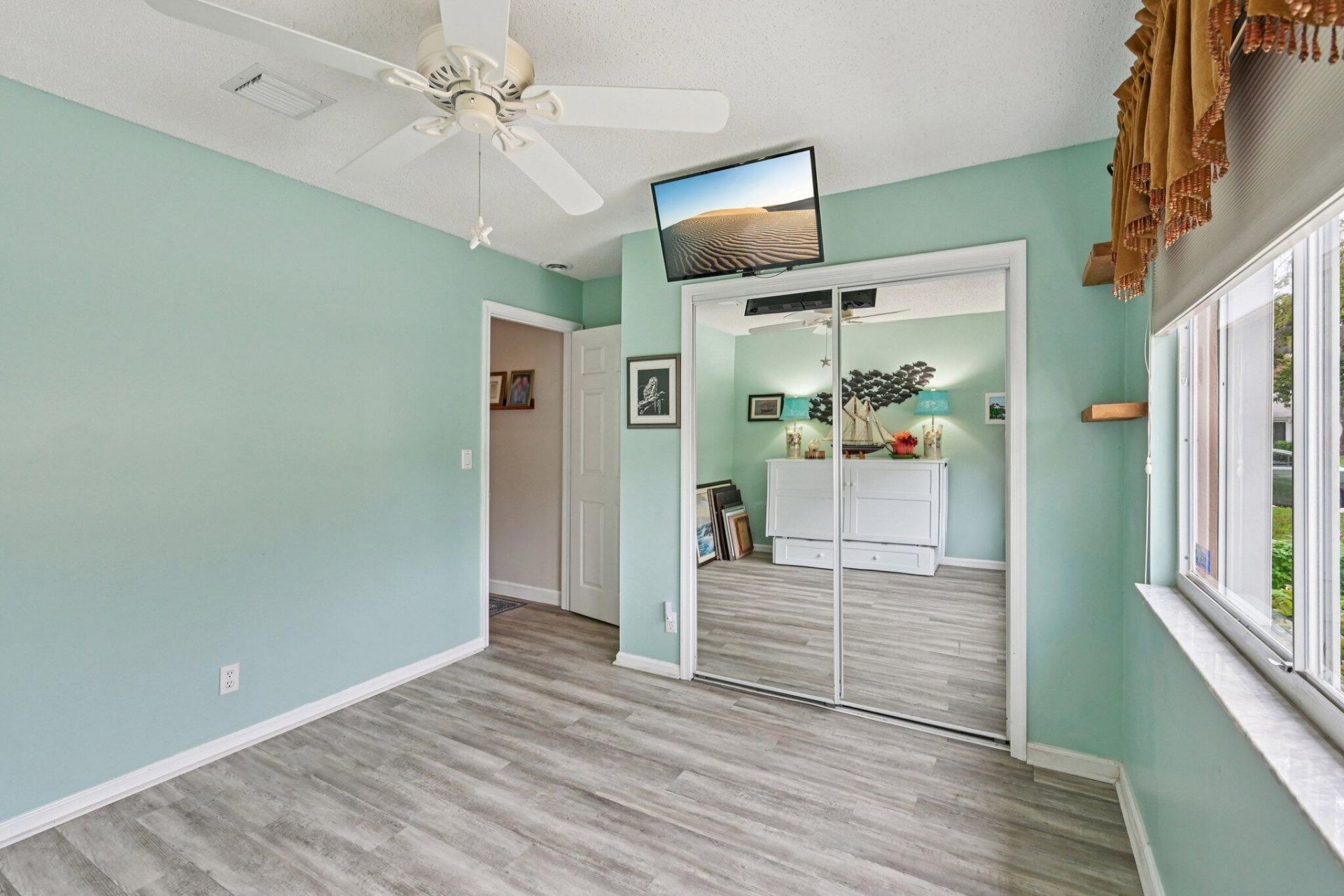 156 Sandy Lane, Royal Palm Beach, FL 33411 Photo