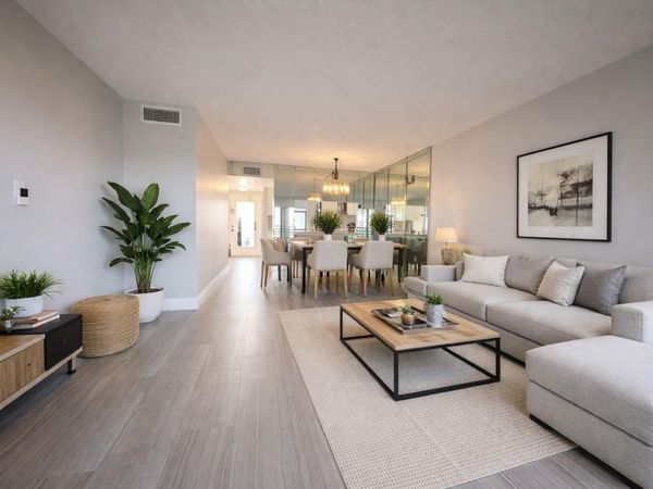 10332 Sunrise Lakes Boulevard, Unit 310, Sunrise, FL 33322