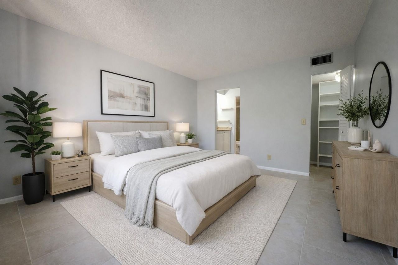 10332 Sunrise Lakes Boulevard, Unit 310, Sunrise, FL 33322 Photo