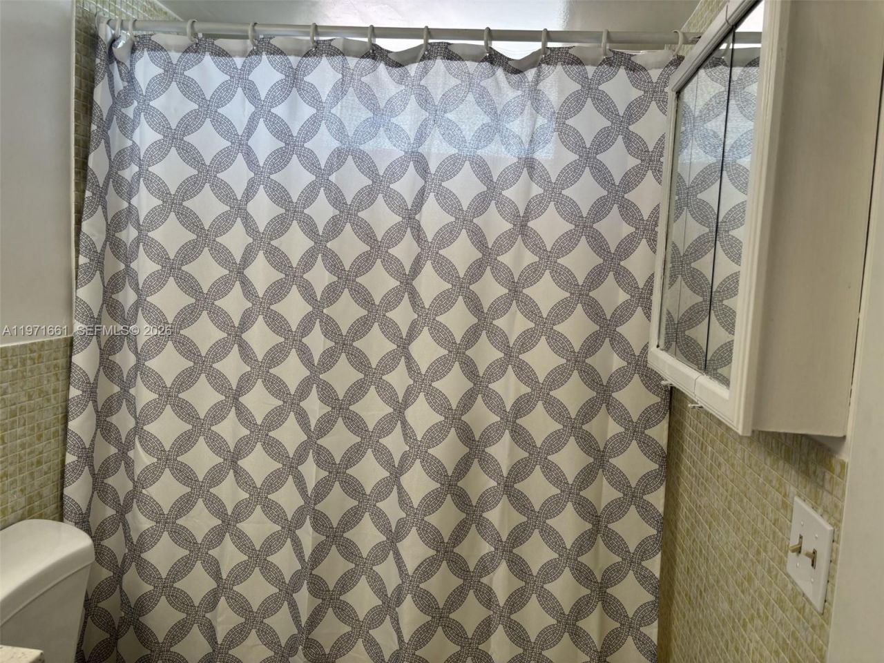 2903 Point East Dr , Unit K207, Aventura, FL 33160 Photo