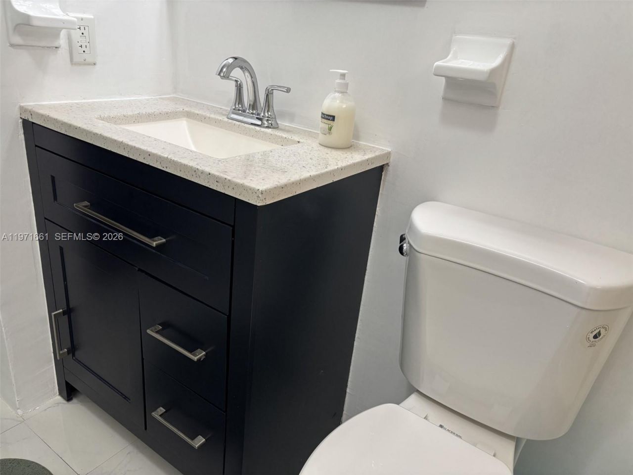 2903 Point East Dr, Unit K207, Aventura, FL 33160 Photo