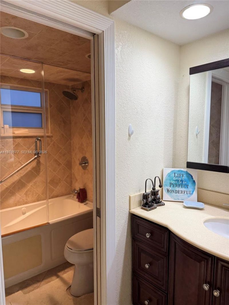 400 N Surf Rd , Unit 701, Hollywood, FL 33019 Photo