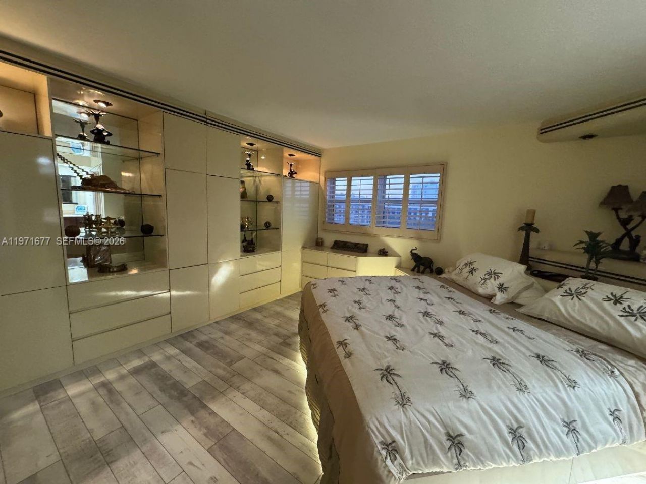 400 N Surf Rd , Unit 701, Hollywood, FL 33019 Photo