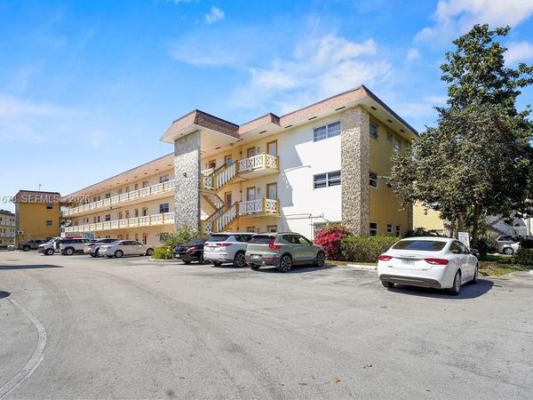 5121 W Oakland Park Blvd , Unit 109, Lauderdale Lakes, FL 33313