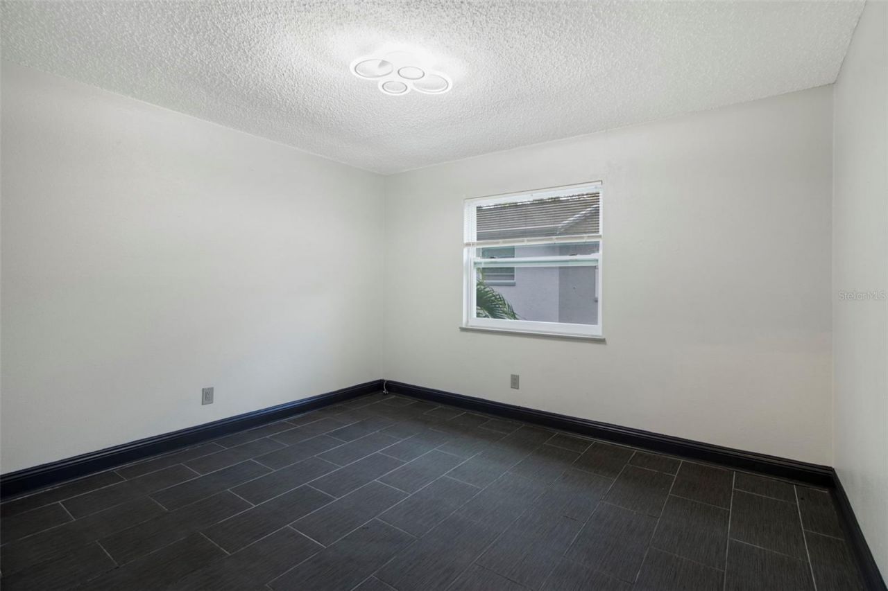 7917 Lakeshore Drive, Tampa, FL 33604 Photo