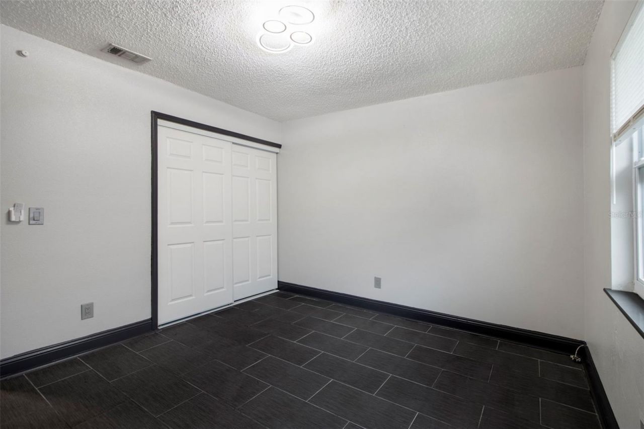 7917 Lakeshore Drive, Tampa, FL 33604 Photo