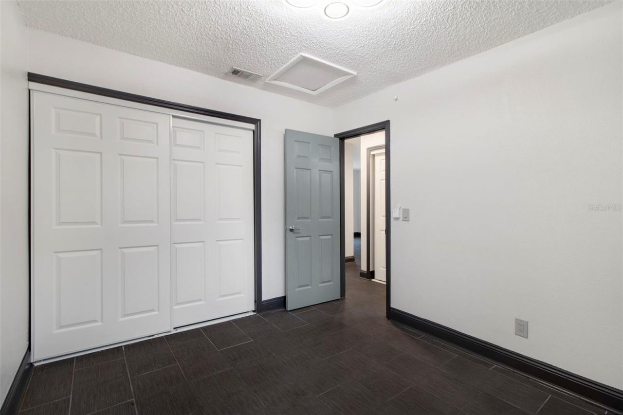 7917 Lakeshore Drive, Tampa, FL 33604 Photo