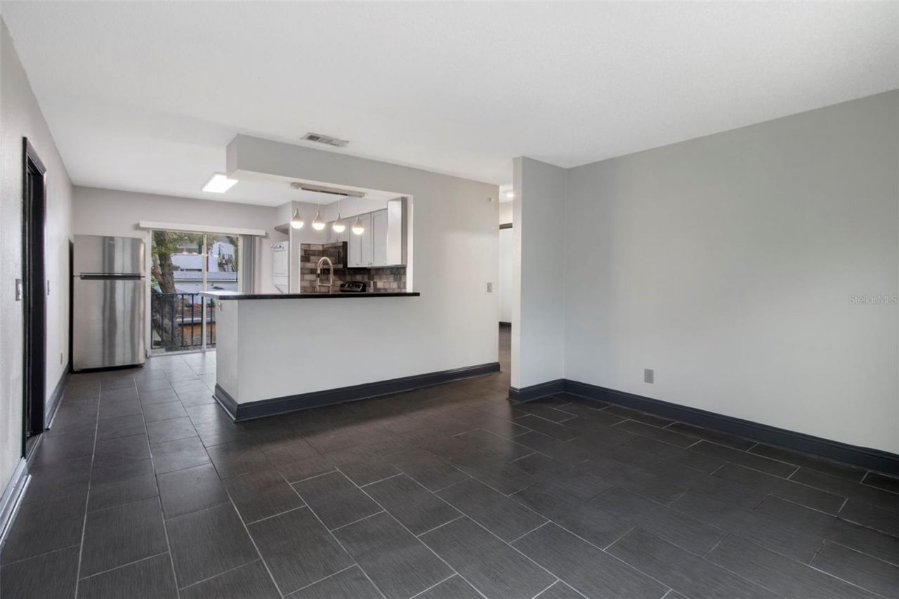 7917 Lakeshore Drive, Tampa, FL 33604 Photo