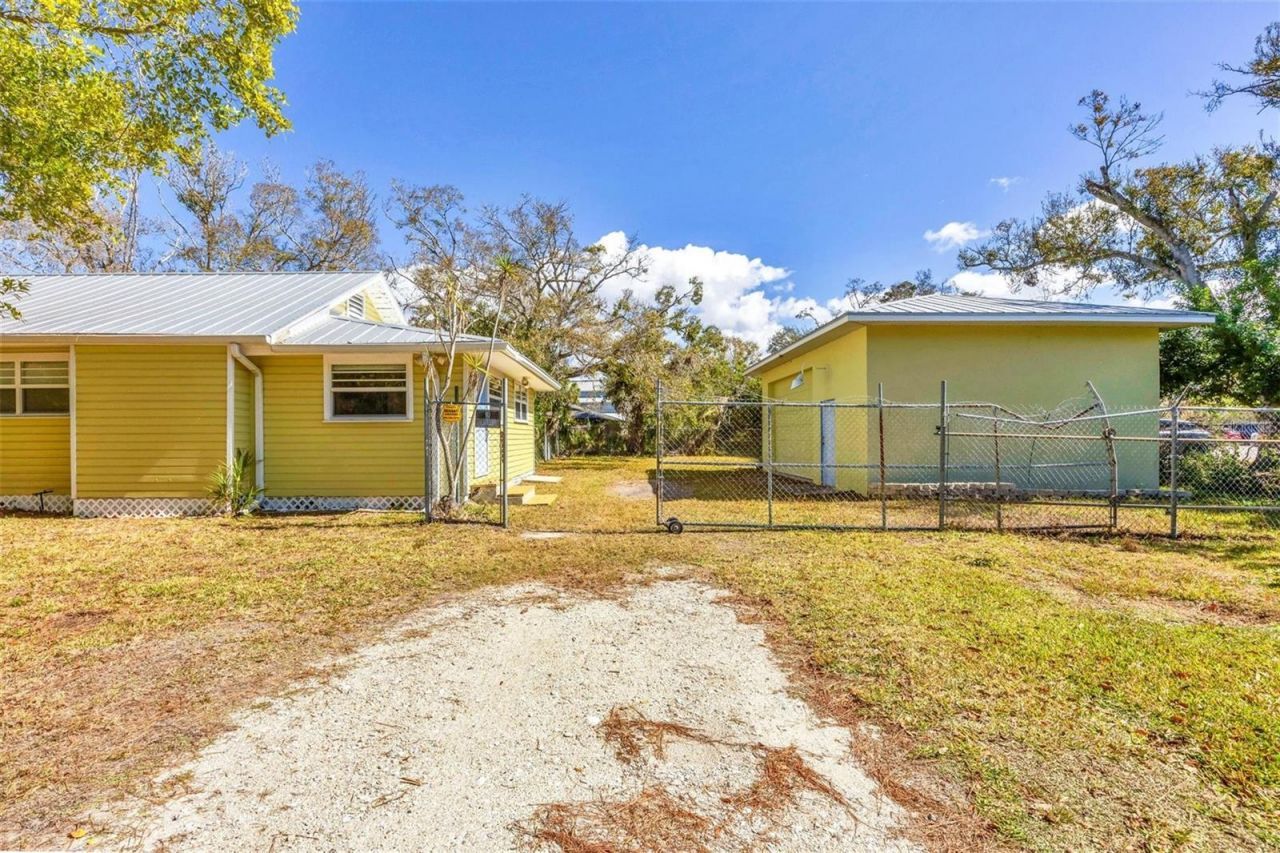 1716 10th Way , Sarasota, FL 34236 Photo