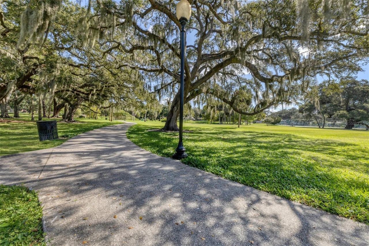 1716 10th Way , Sarasota, FL 34236 Photo