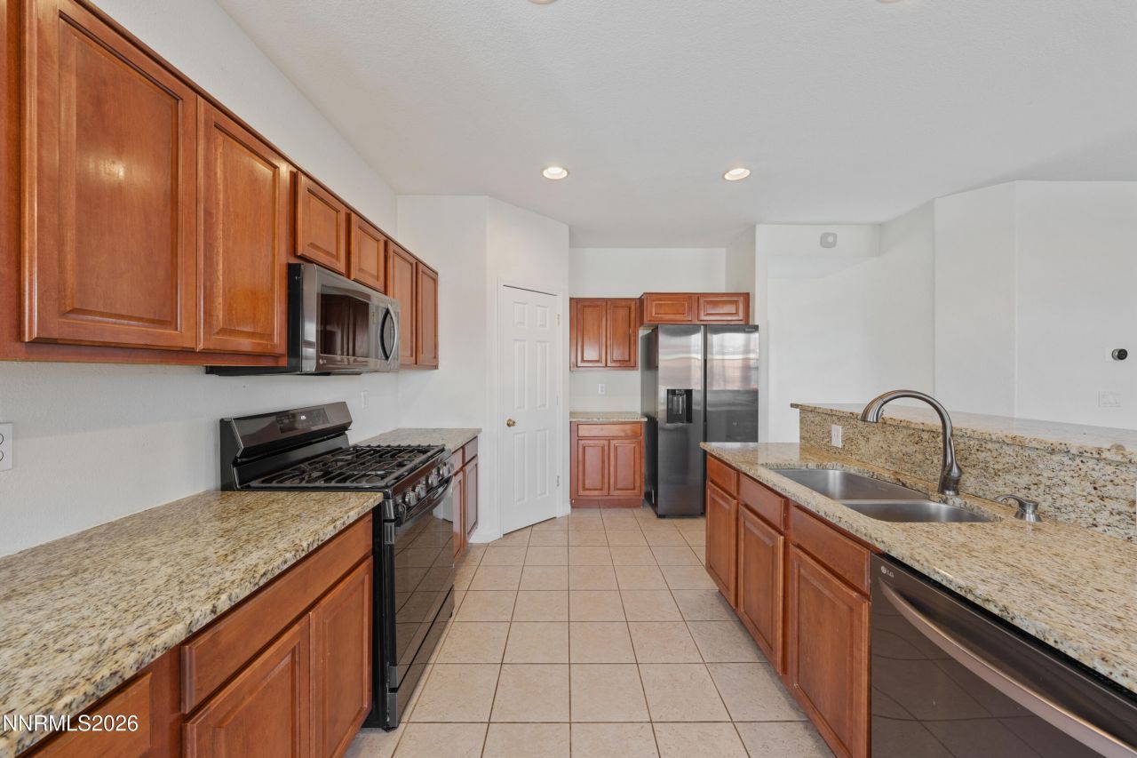 6680 Abbotswood Drive, Sparks, NV 89436 Photo