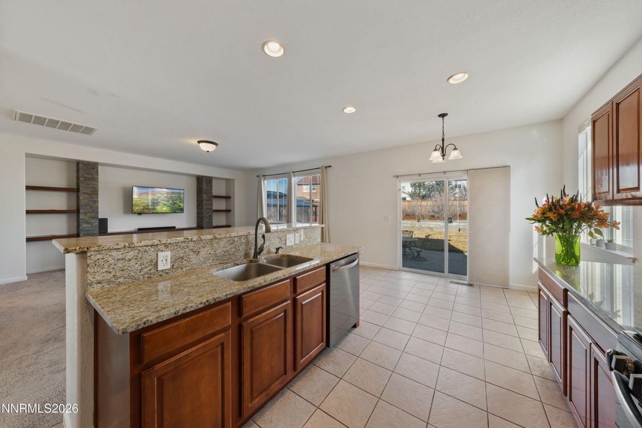 6680 Abbotswood Drive, Sparks, NV 89436 Photo