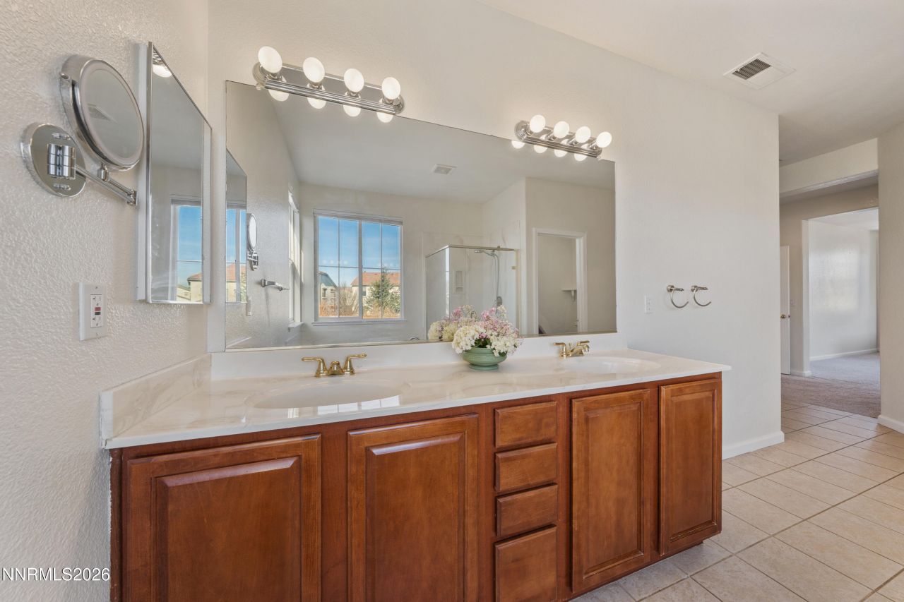 6680 Abbotswood Drive, Sparks, NV 89436 Photo