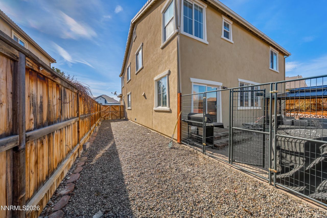 6680 Abbotswood Drive, Sparks, NV 89436 Photo