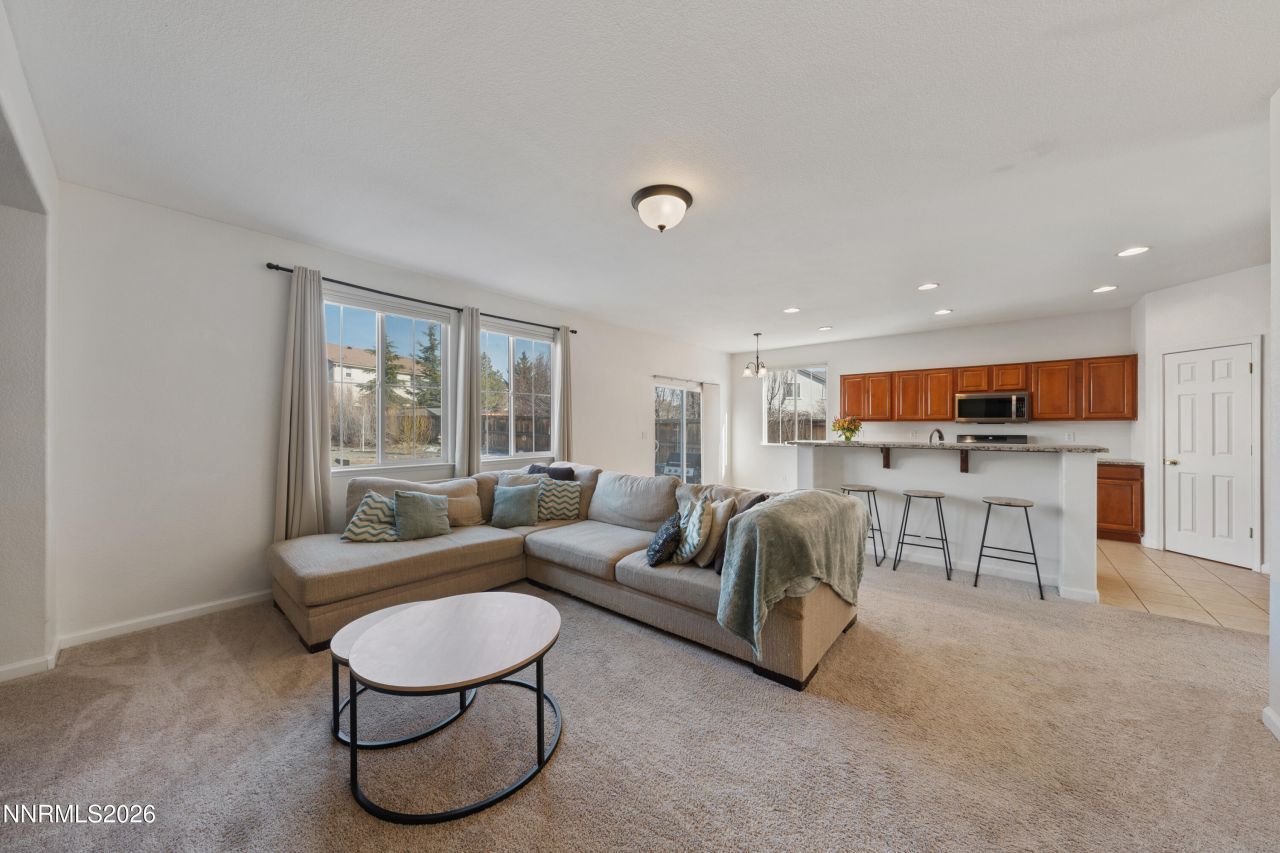 6680 Abbotswood Drive, Sparks, NV 89436 Photo