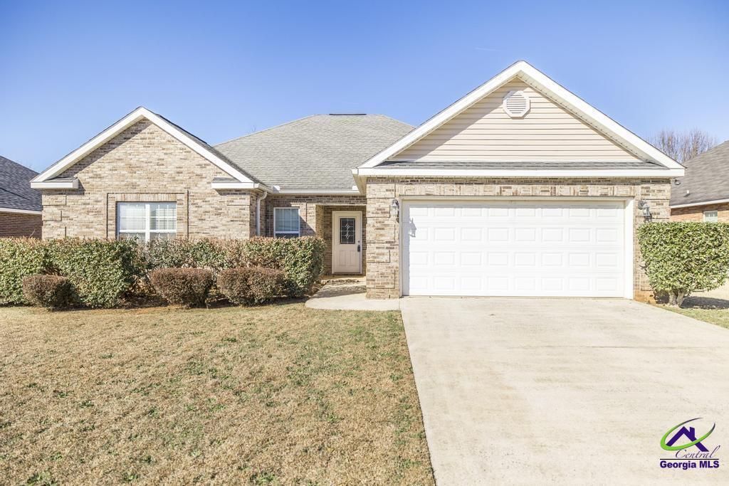 118 Manchester Lane, Byron, GA 31008 Main Photo