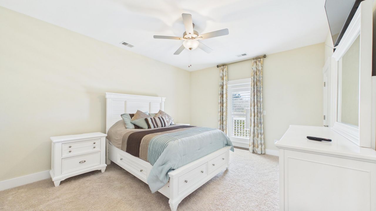 926 Cochran Street Photo 25