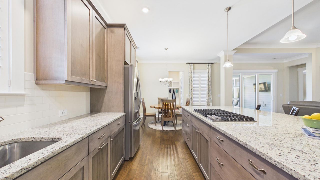 926 Cochran Street Photo 4