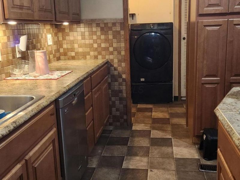 11426 Dozer Road SW, Stoutsville, OH 43154 Photo 6