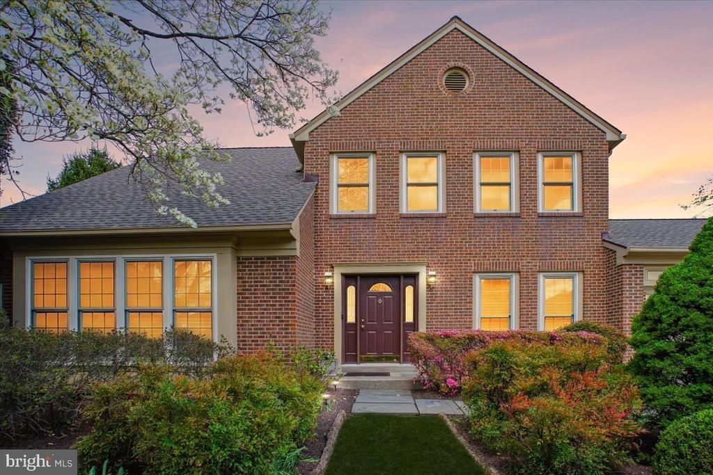 5700 Magic Mountain Drive, North Bethesda, MD 20852 Main Photo