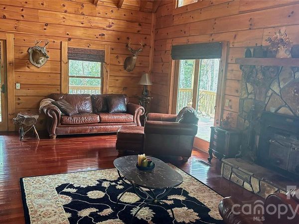 1694 Humpback Mountain Road, Spruce Pine, NC 28777
