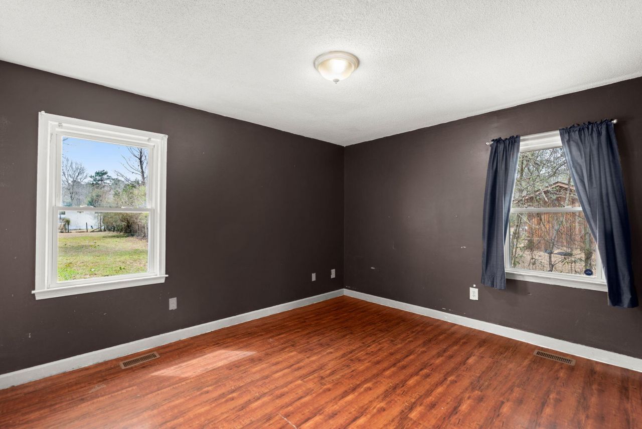 5232 Charleston Highway Photo 17