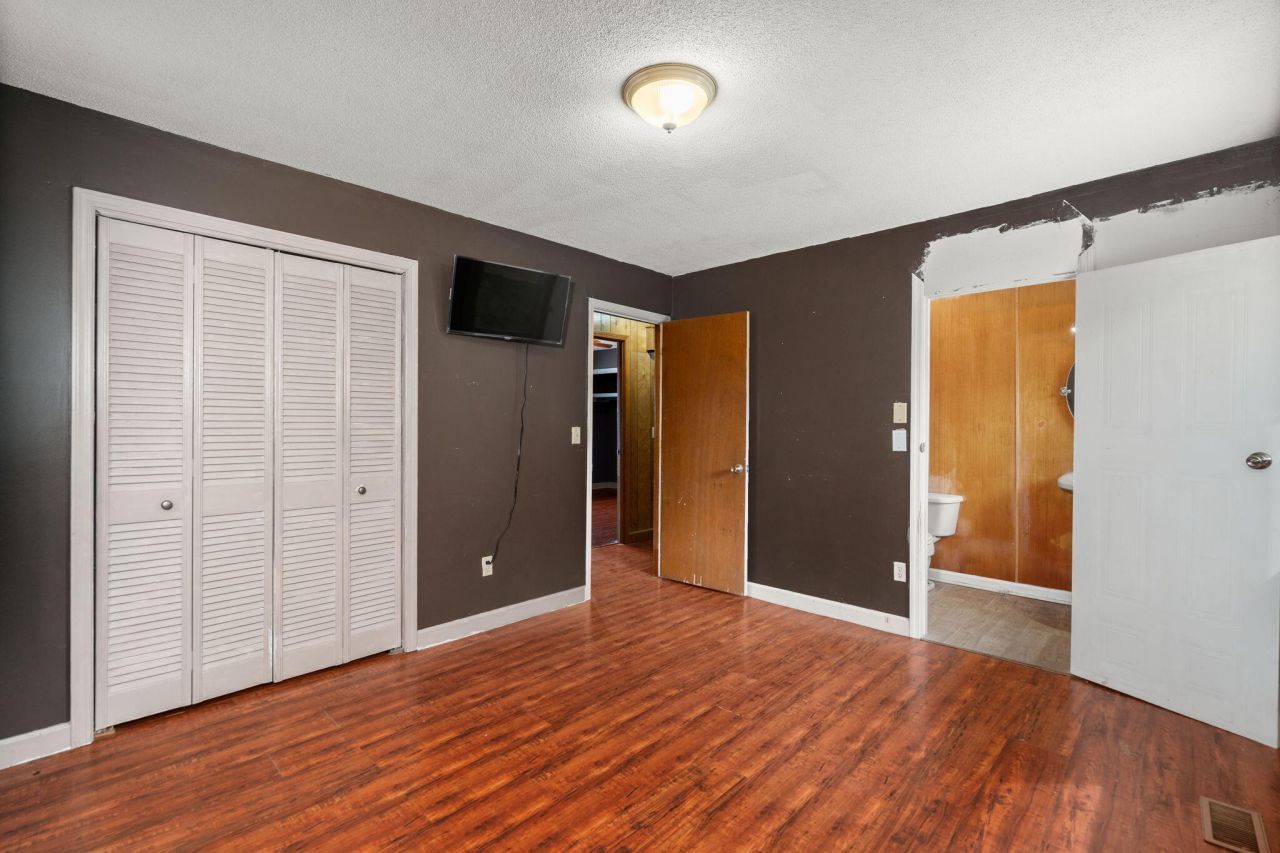 5232 Charleston Highway Photo 18