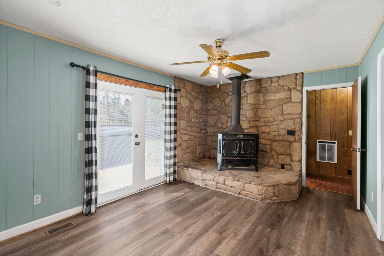 5232 Charleston Highway Photo 7