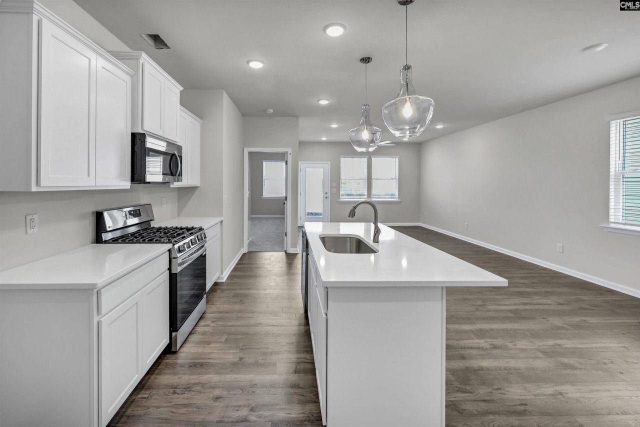 280 Balbriggan Place Photo 5