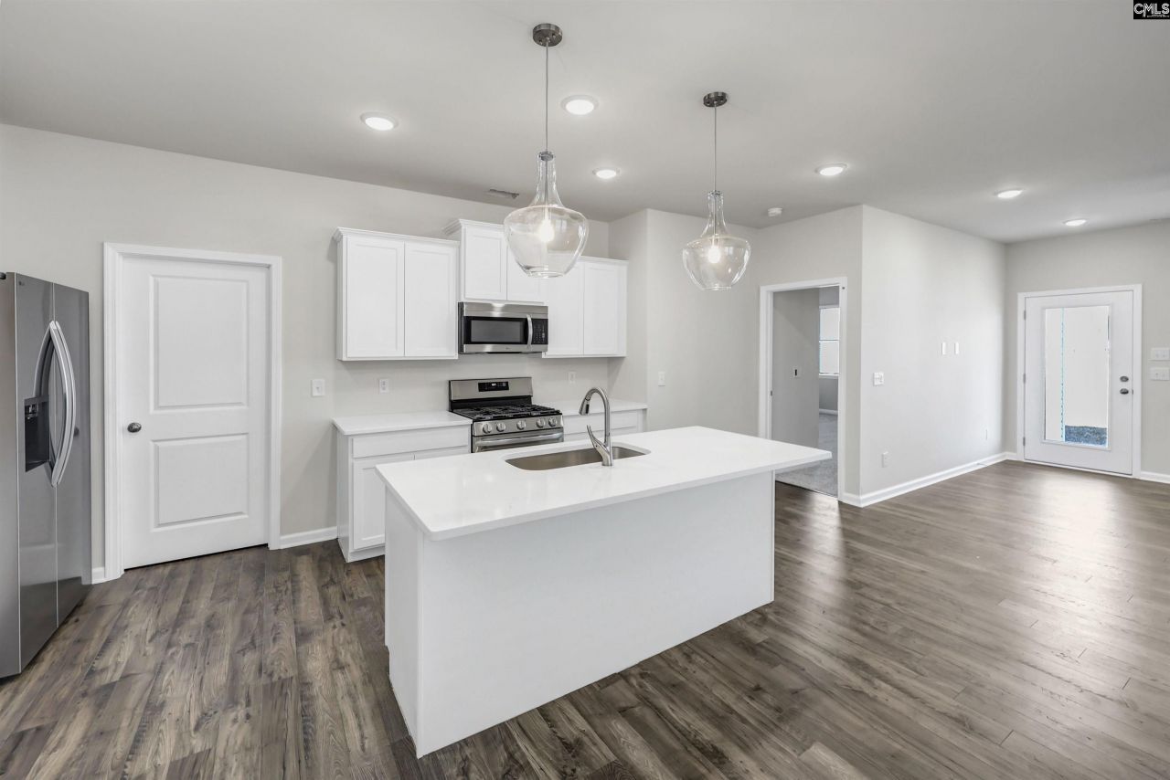 280 Balbriggan Place Photo 6