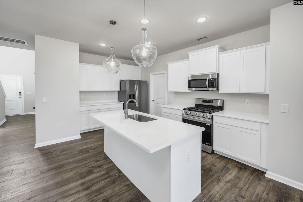 280 Balbriggan Place Photo 7