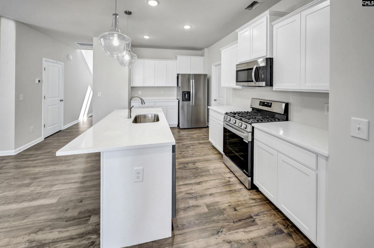 280 Balbriggan Place Photo 8