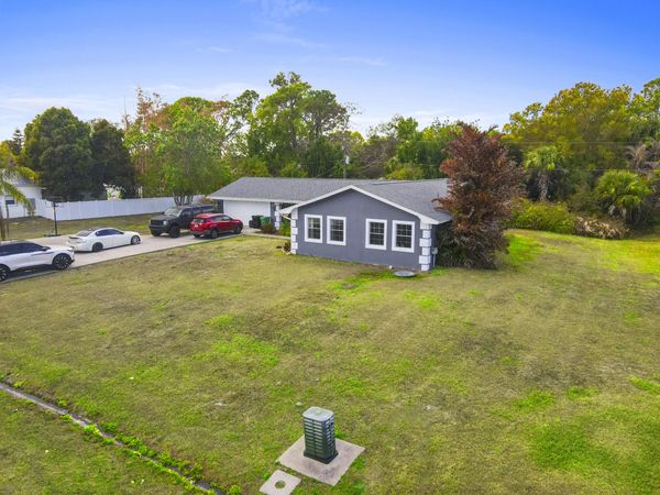 2118 SE Morningside Boulevard, Port St. Lucie, FL 34952