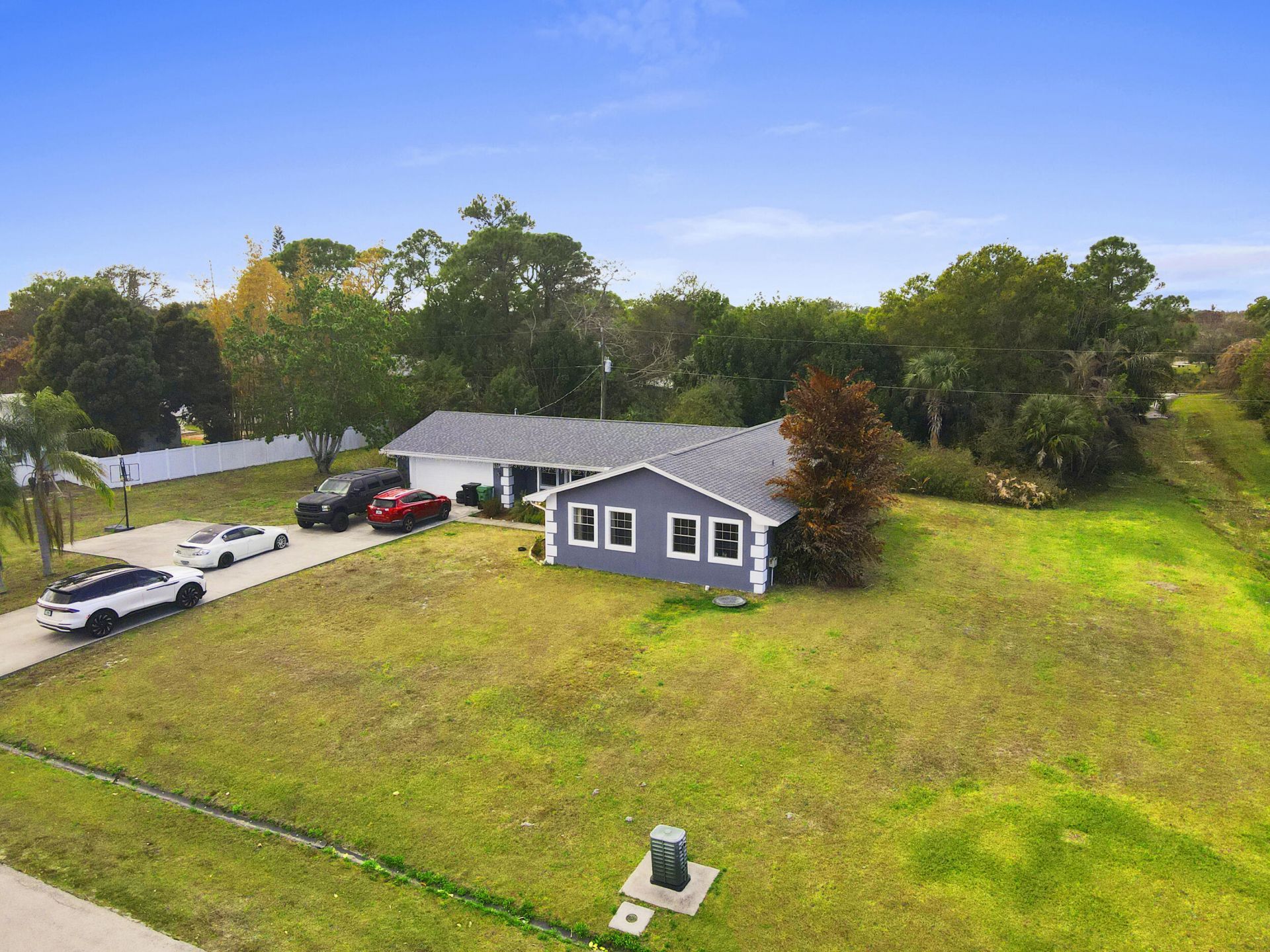 2118 SE Morningside Boulevard, Port Saint Lucie, FL 34952 Photo