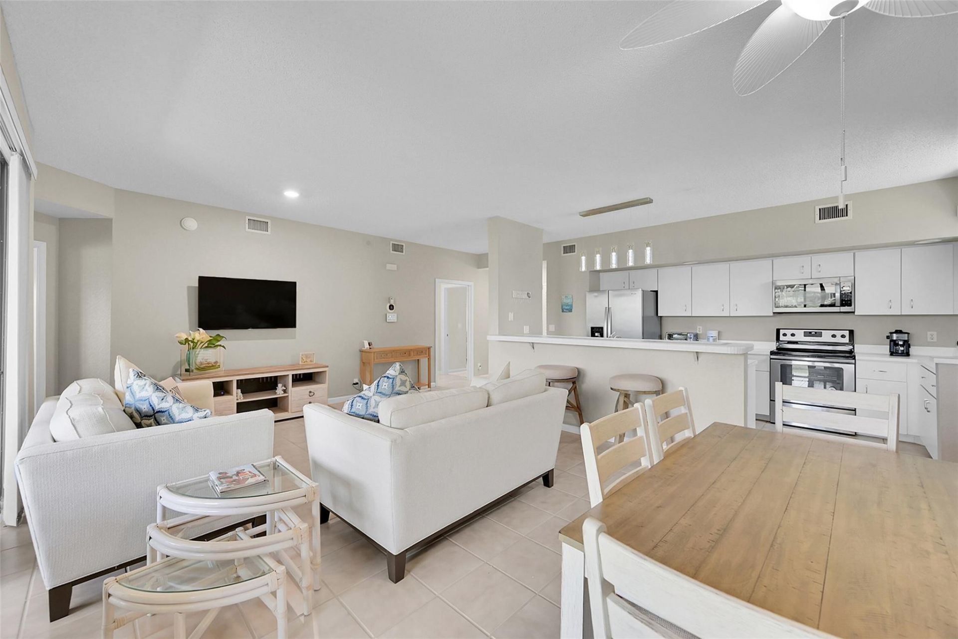 8049 Aberdeen Drive, Unit 101, Boynton Beach, FL 33472 Photo