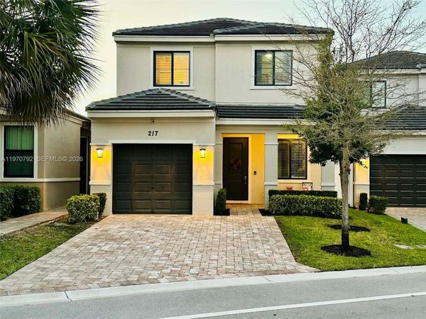 217 NW 36th Ave, Pompano Beach, FL 33069
