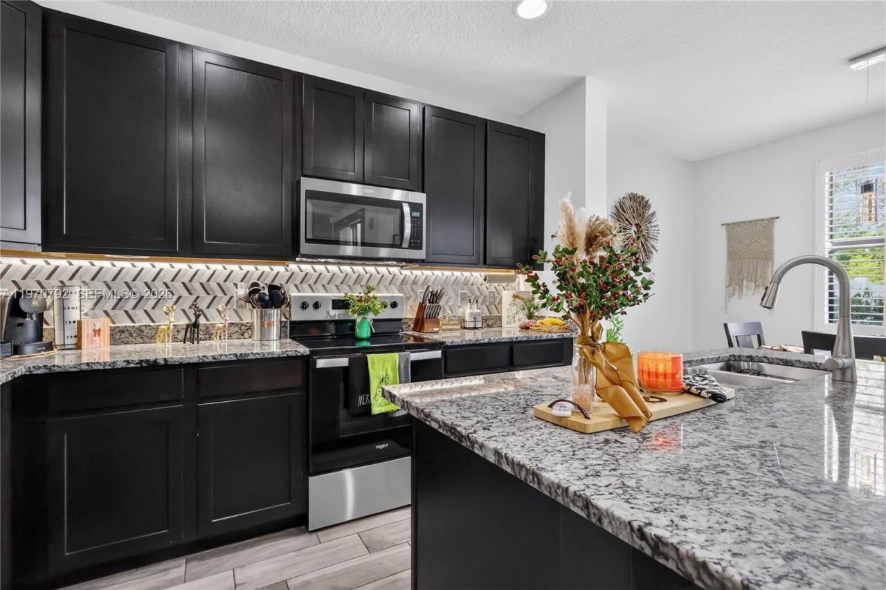 217 NW 36th Ave, Pompano Beach, FL 33069 Photo