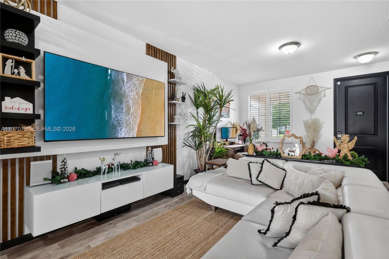 217 NW 36th Ave, Pompano Beach, FL 33069 Photo