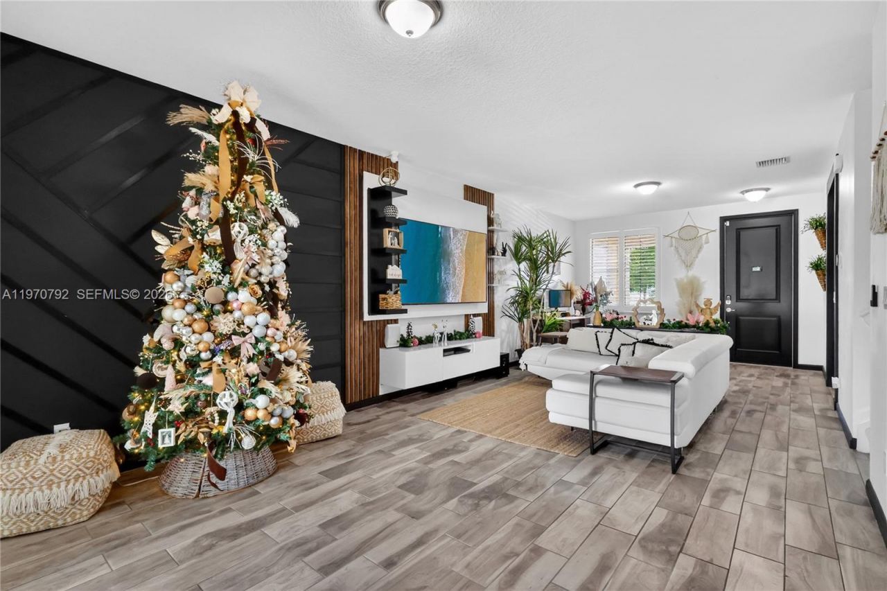 217 NW 36th Ave, Pompano Beach, FL 33069 Photo