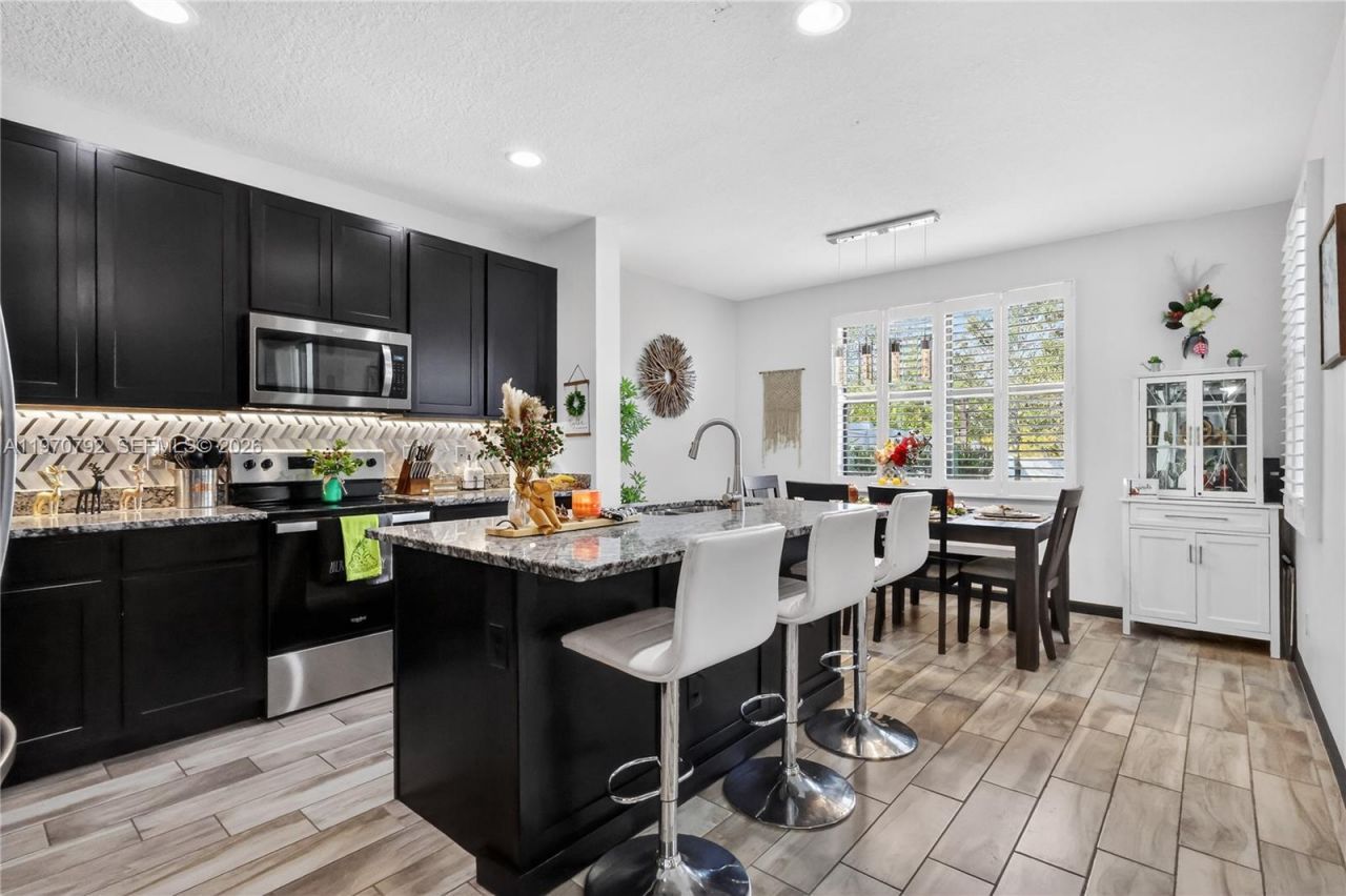 217 NW 36th Ave, Pompano Beach, FL 33069 Photo