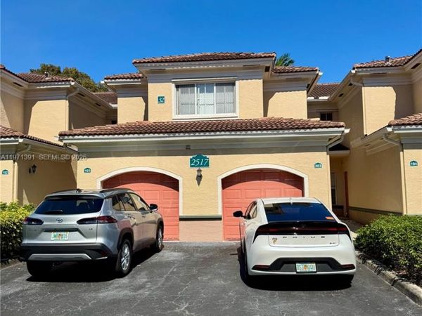 2517 Centergate Dr , Unit 203, Miramar, FL 33025