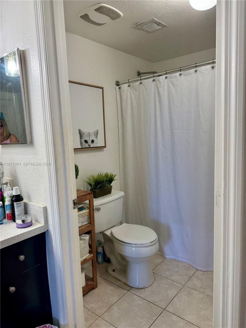 2517 Centergate Dr, Unit 203, Miramar, FL 33025 Photo