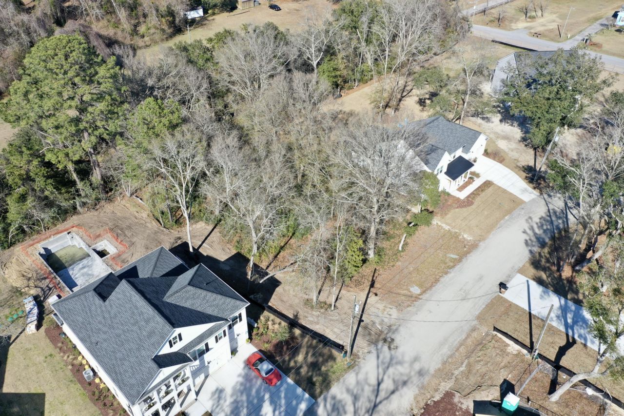 2018 River Bend Drive Photo 1