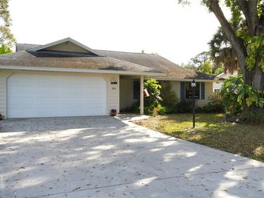 166 23RD AVENUE , VERO BEACH, FL 32962