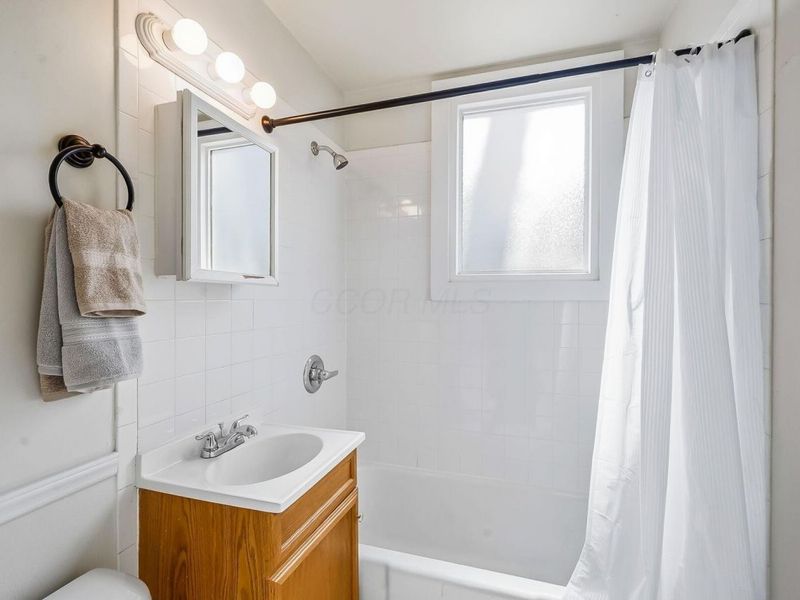 925 Kinnear Road, Columbus, OH 43212 Photo 15