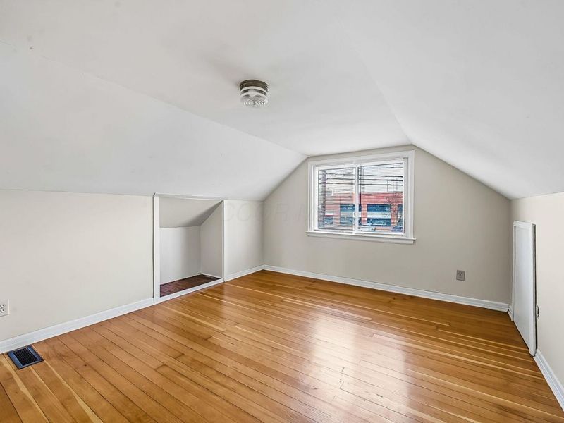 925 Kinnear Road, Columbus, OH 43212 Photo 16